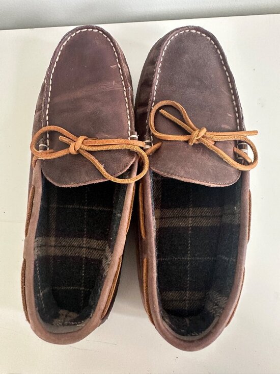 LL Bean Slipper Mens 10 Leather Hand Sewn Flannel Lined Slip On Shoe Rubber Sole